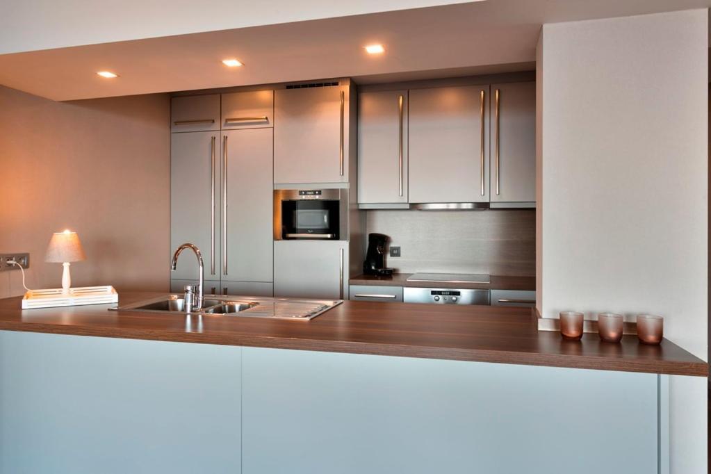 Montezuma Luxe Studio Met Frontaal Zeezicht Zonder Aparte Slaapkamer Apartman Ostende Kültér fotó